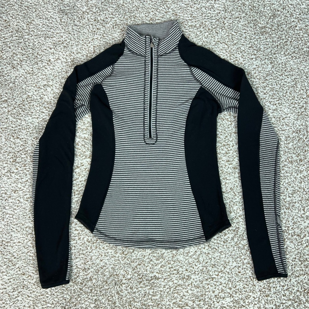 Lululemon Pullover Womens Small Black Striped Athletic 1/2 Zip Thumbhole Workout